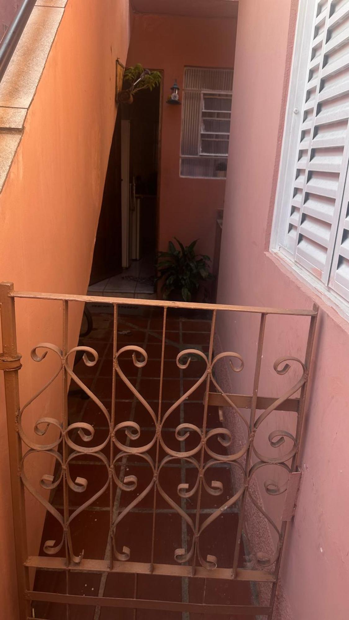 Edicula Tranquila E Bem Localizada No Butanta *